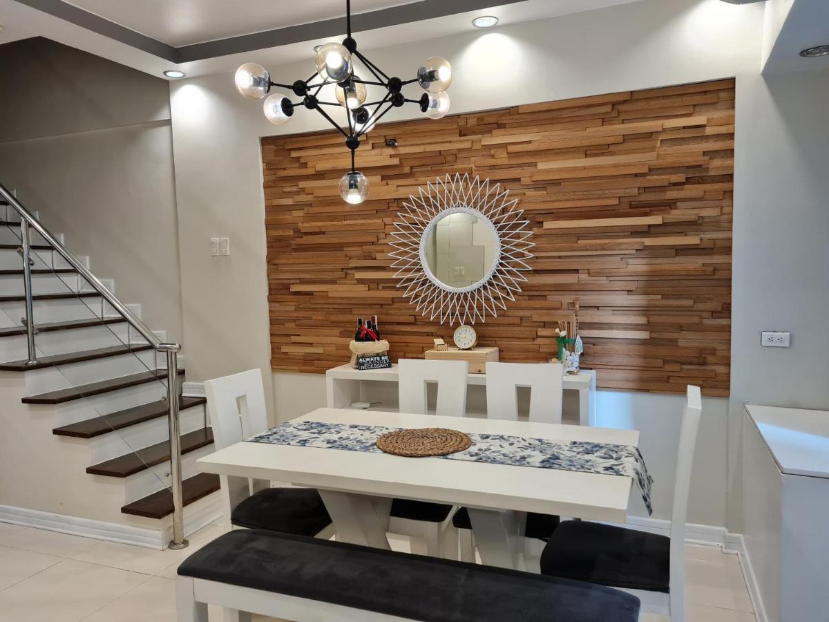 Huge Condo Unit Near Burgos Circle, St Lukes, Shangri-La - P Hamptons T1 Makati City Екстер'єр фото